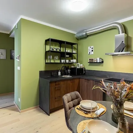 Zwirn Comfort With Balcony Apartment