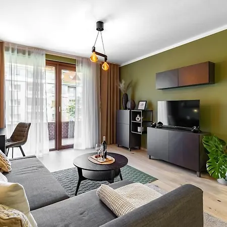 Zwirn Comfort With Balcony 아파트 *