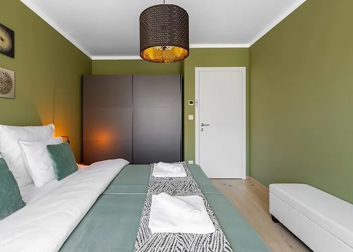 דירה Zwirn Comfort With Balcony ברטיסלאבה