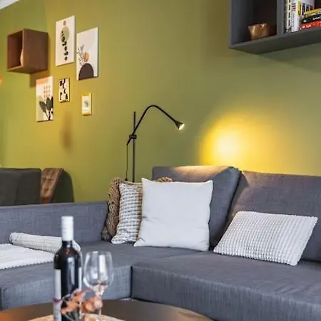 Zwirn Comfort With Balcony Bratislava