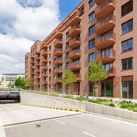 Zwirn Comfort With Balcony Apartment