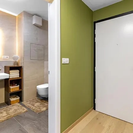 Zwirn Comfort With Balcony * Bratislava