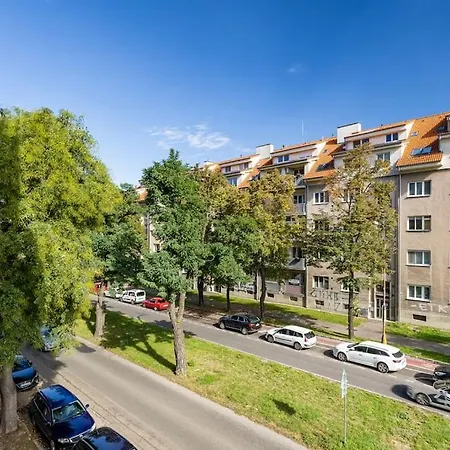 Zwirn Comfort With Balcony